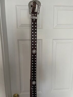 Brown Rhinestone-Embellished Western Belt